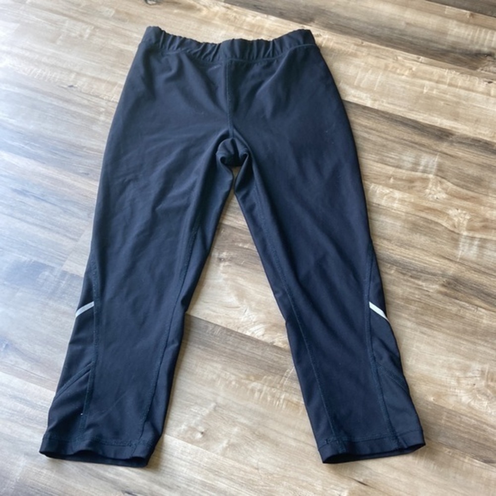 $2 - Xersion Fitted Capris